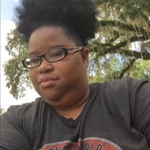 Meet your Posher, Ashaunti